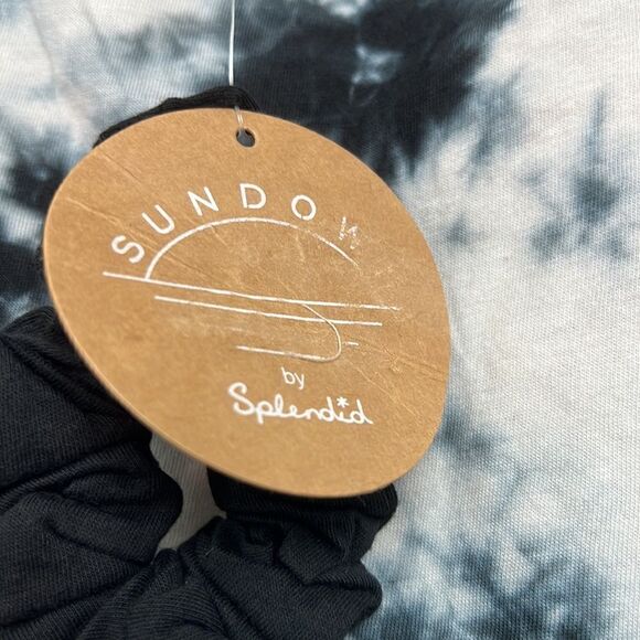 Sundown by Splendid black and white tie dye cropped tee shirt NWT size medium - Picture 11 of 13